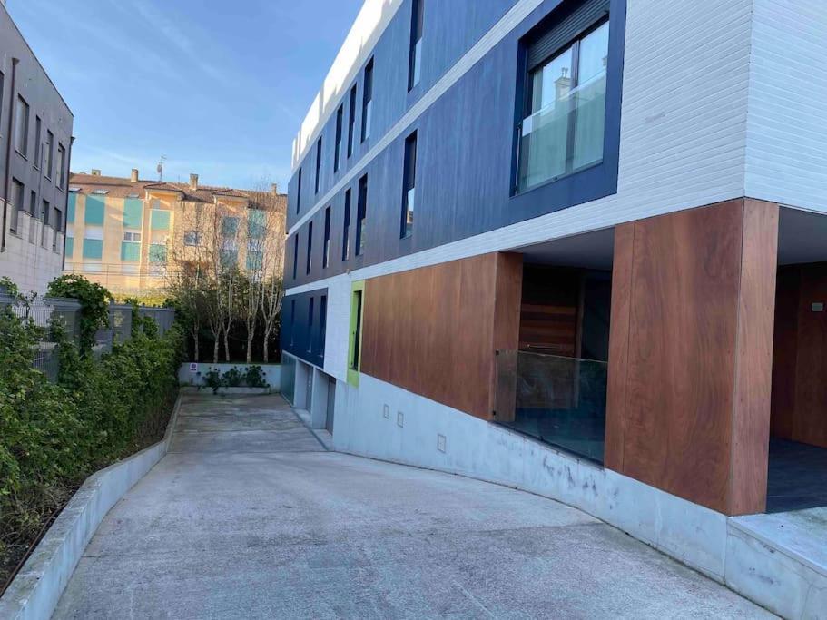 Precioso - Moderno Terraza Y Parking, 2 Hab, 2 Banos, 6-7 Pers - Dispo Abril Y Mayo Llanes Bagian luar foto