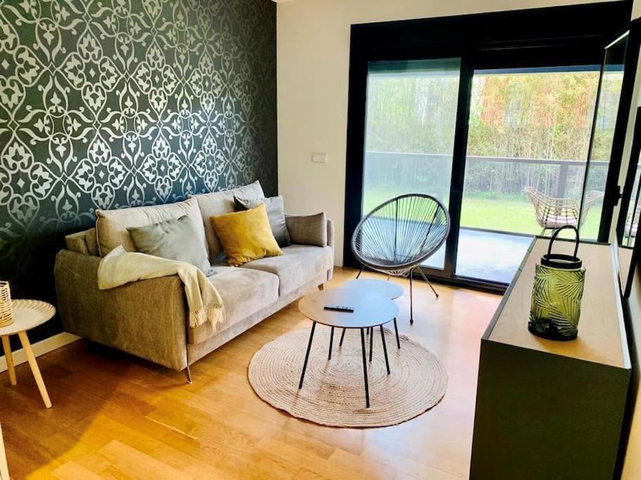 Precioso - Moderno Terraza Y Parking, 2 Hab, 2 Banos, 6-7 Pers - Dispo Abril Y Mayo Llanes Bagian luar foto