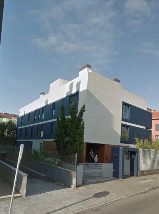 Precioso - Moderno Terraza Y Parking, 2 Hab, 2 Banos, 6-7 Pers - Dispo Abril Y Mayo Llanes Bagian luar foto
